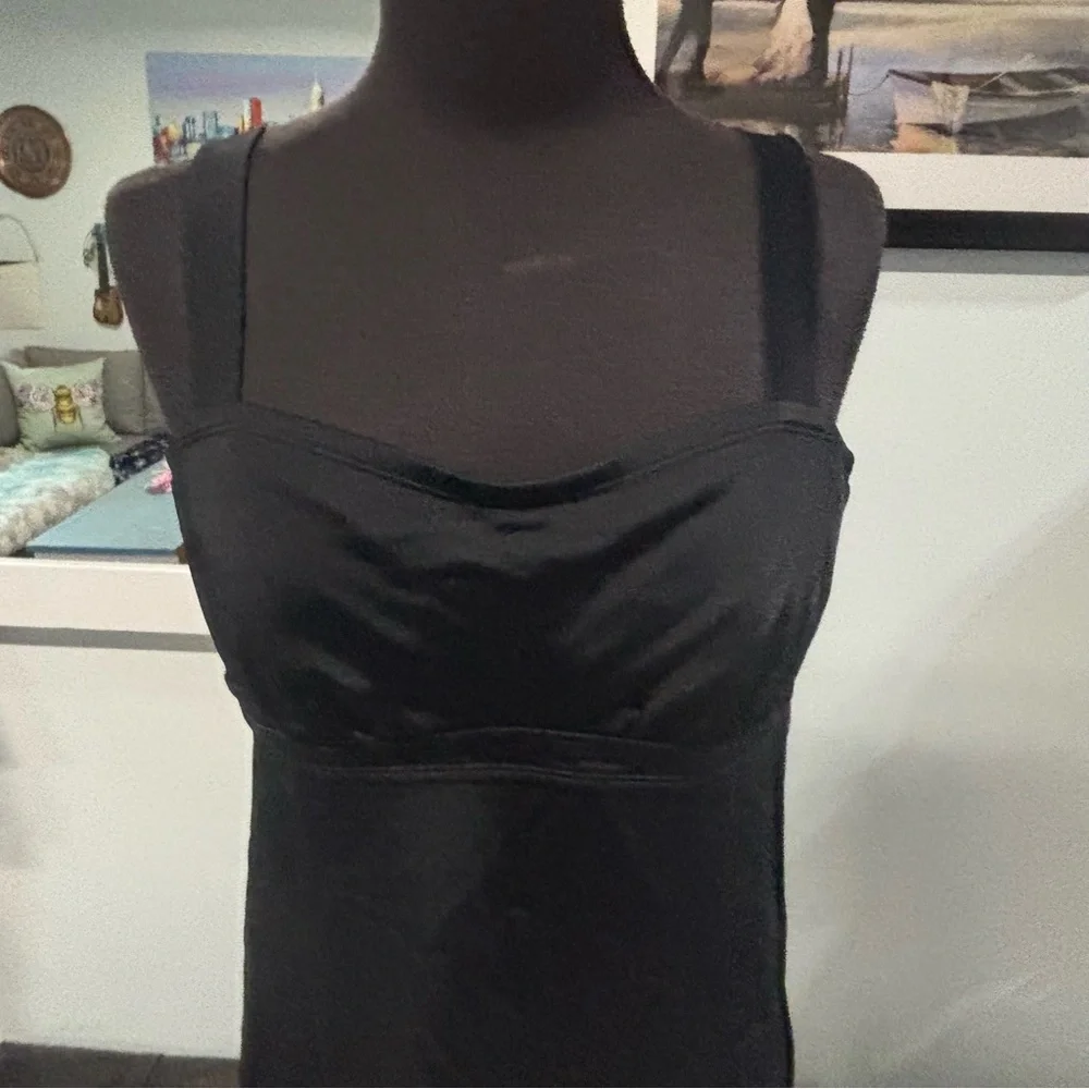 ❤️Athleta Suzanna Pura Swimwear- 36 B/C - Picture 3 of 5